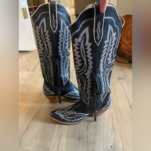 Womens Tall Ariat boots